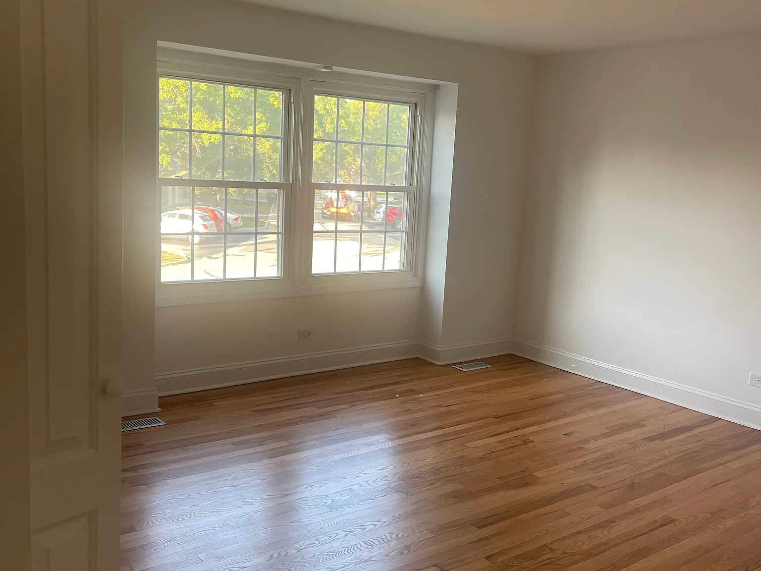3 bed, 2.5 bath, 1962 sqft, $3,500 — Photo 4