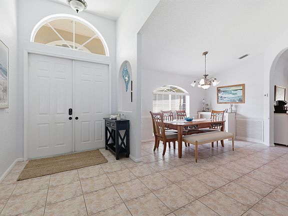 3rd image of 5878 NW Carovel Avenue