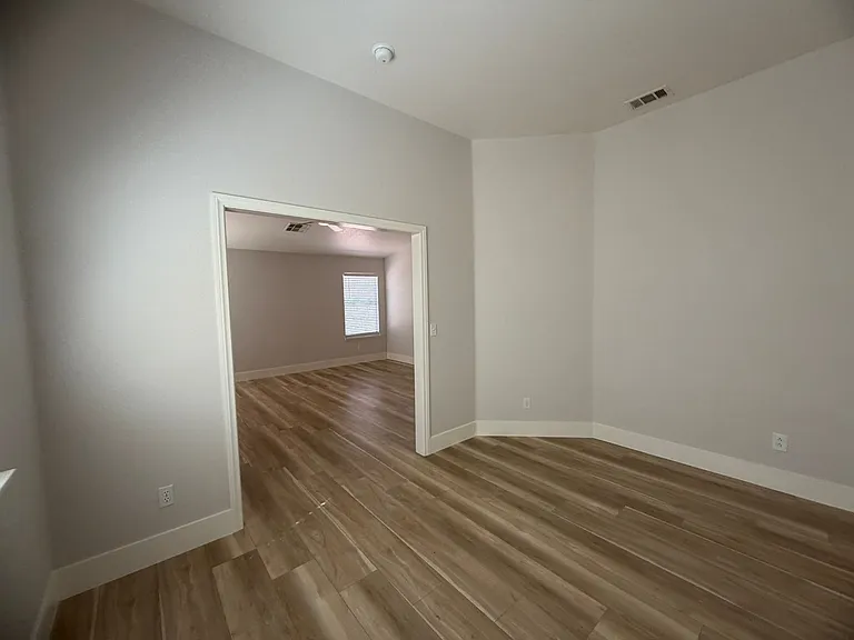 5004 Elm Grove Dr — Photo 22