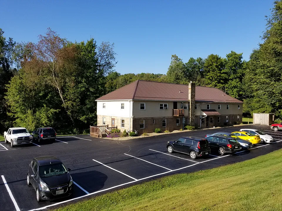 633 Wooster Rd #16