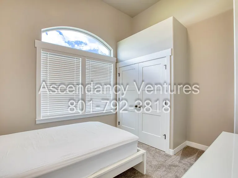1177 N 640 E — Photo 3