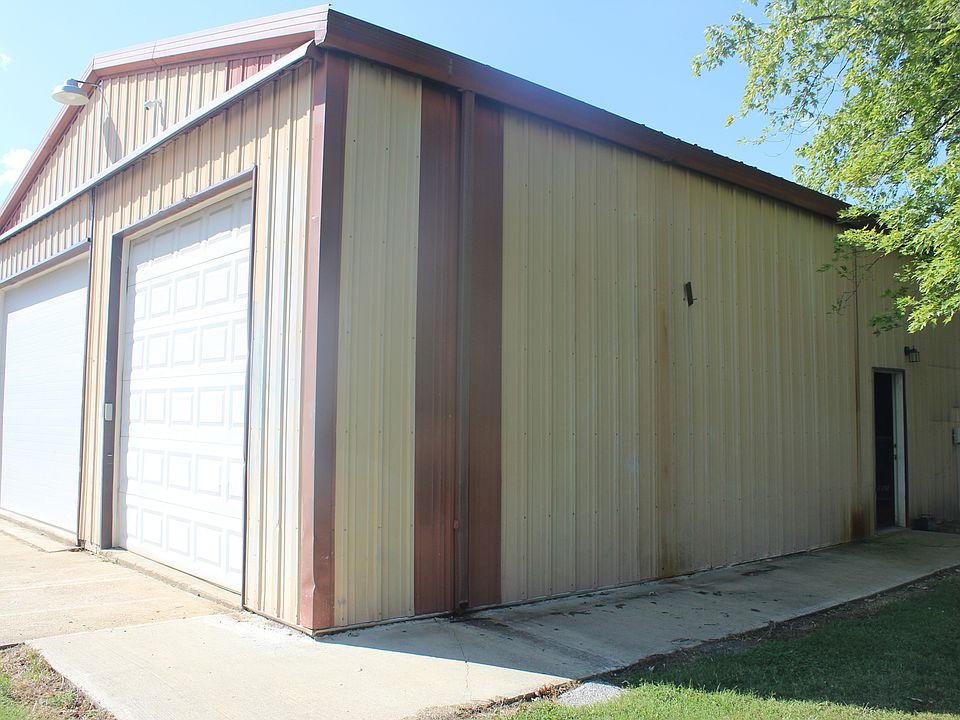 1st image of 709 Thomas St