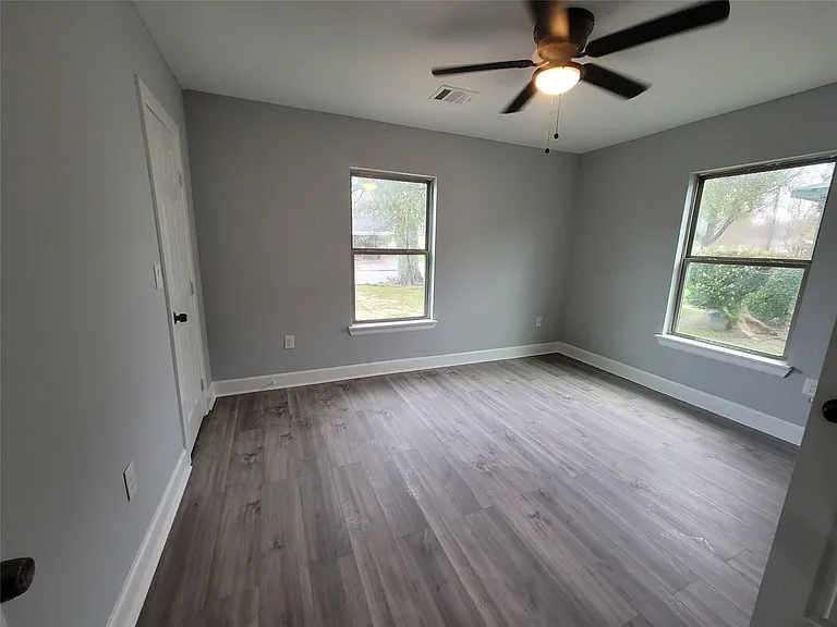 4859 Bellnole Dr — Photo 13