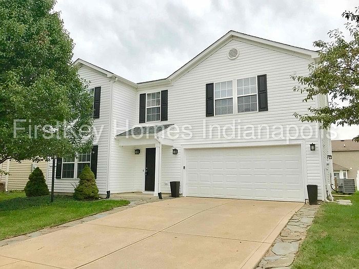 1st image of 15005 Deertrail Dr