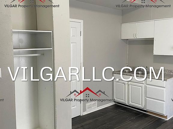 3rd image of 410 Lincolnway Way #2