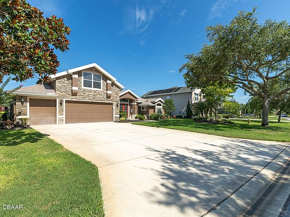 2nd image of 160 Black Hickory Way