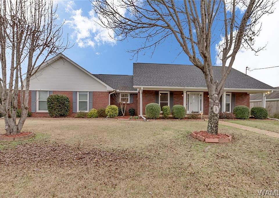 1st image of 2429 Magnolia Park Cir