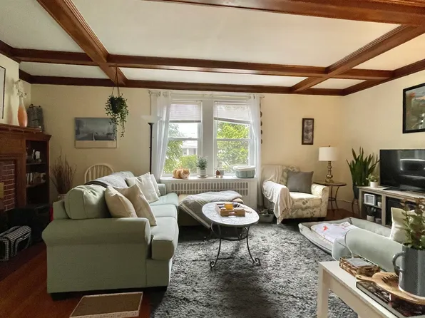 43 Nottinghill Rd #1, Brighton, MA 02135