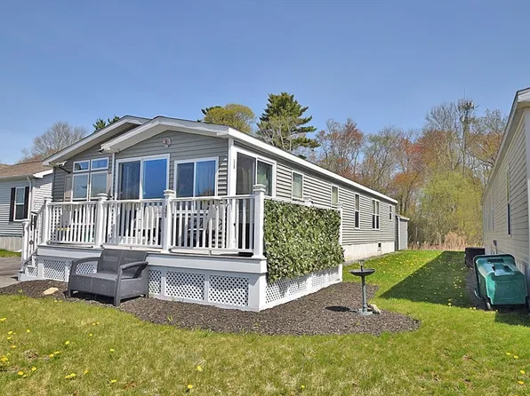 17 E J Medairos Way, West Bridgewater, MA 02379