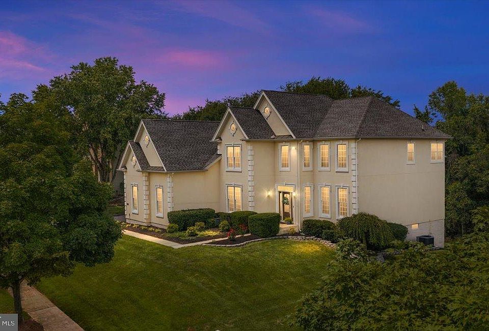 1st image of 14562 Stoney Creek Ct