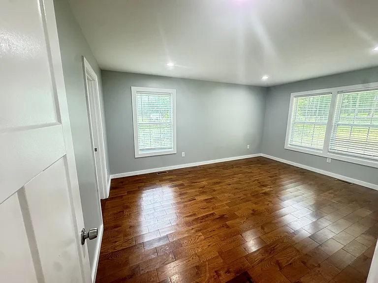 48 Charterhouse Ave — Photo 14