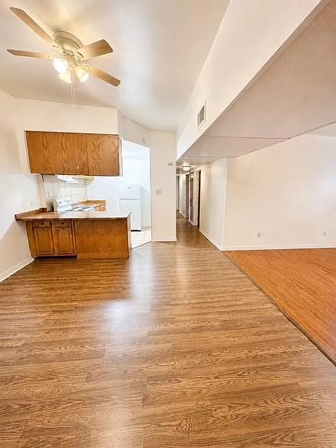 3423 Delaware Ave