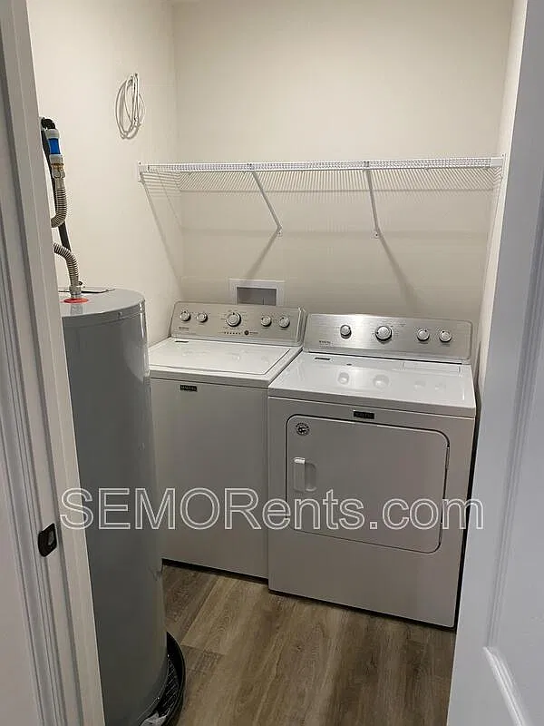 1 bed, 1.0 bath, $650 — Photo 4