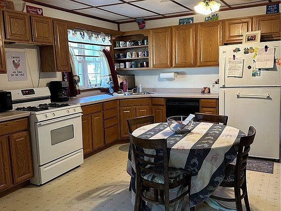 3rd image of 138 Gebhardt Road #1-2