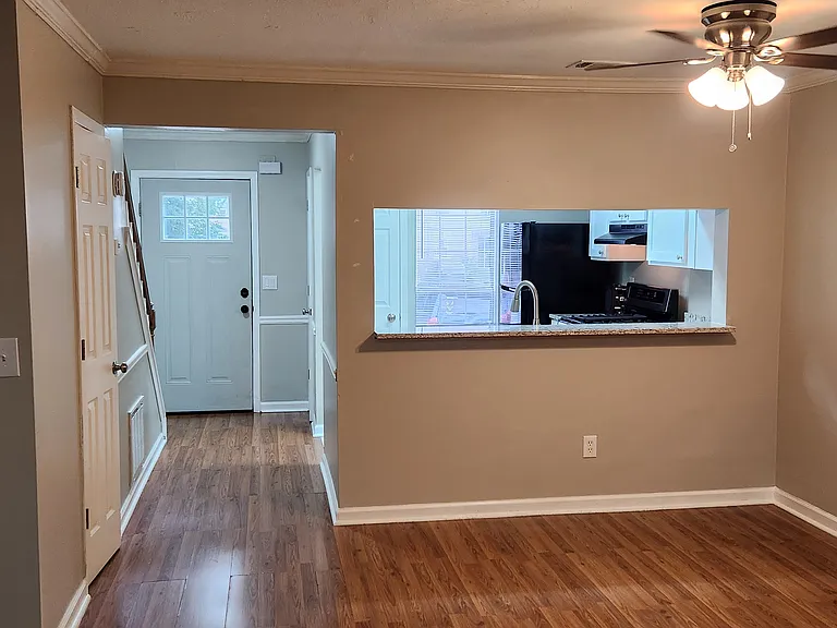 2962 Aspen Woods Entry — Photo 8