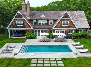 14 W Hills Ct, Southampton, NY 11968