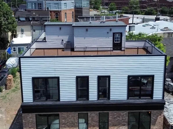 10 Prescott Street image 22 of 28