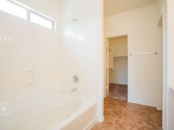 4th image of 12161 W Dreyfus Dr