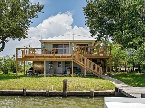 325 Pineda St, Dauphin Island, AL 36528