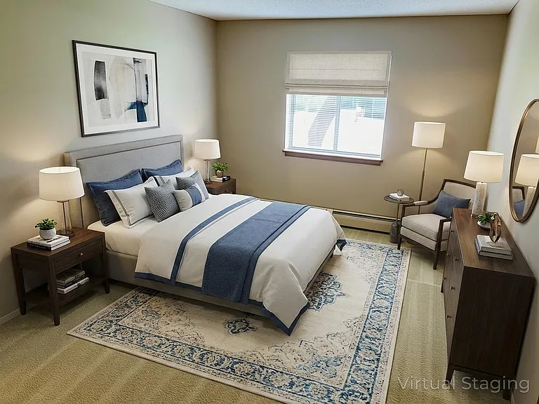 Emerald Pointe — Photo 4