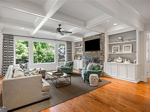 4th image of 2719 Ashford Rd NE