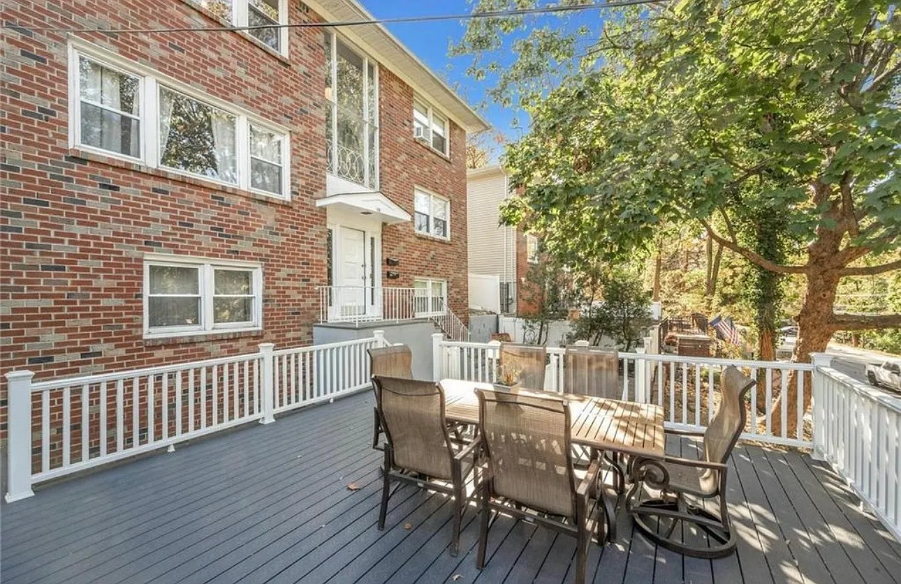 3 bed, 1.5 bath, 1400 sqft, $4,500 — Photo 2