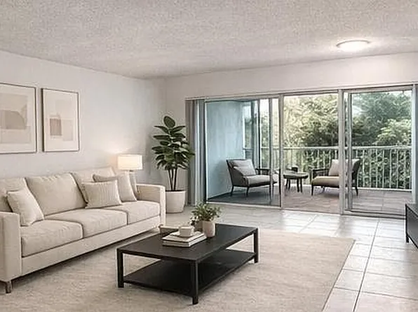 100 Lakeview Dr APT 214, Fort Lauderdale, FL 33326