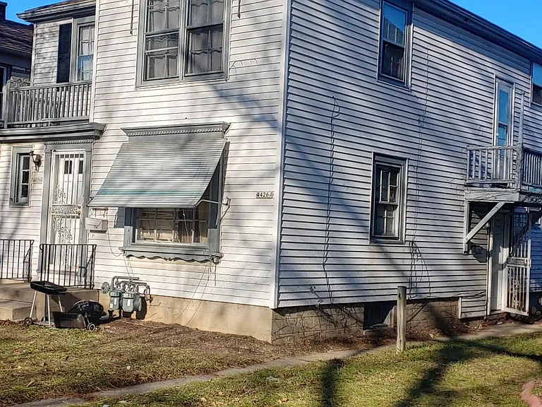 4426 W Medford Ave #A — Photo 1