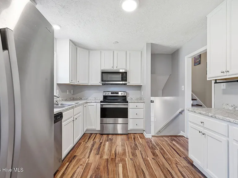 5914 Ormskirk Dr — Photo 12