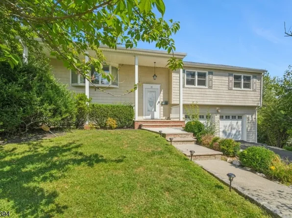 40 Byron Pl, Livingston Twp., NJ 07039