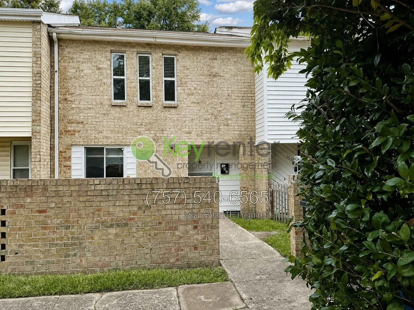 3 bed, 2.5 bath, 1467 sqft, $2,045 — Photo 1