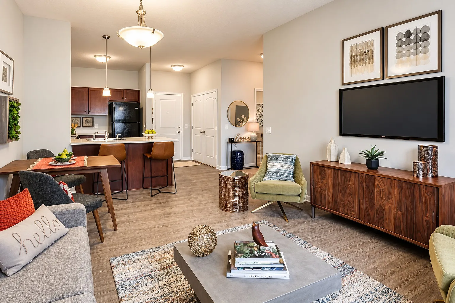 Villa Capri Apartment Homes — Photo 1