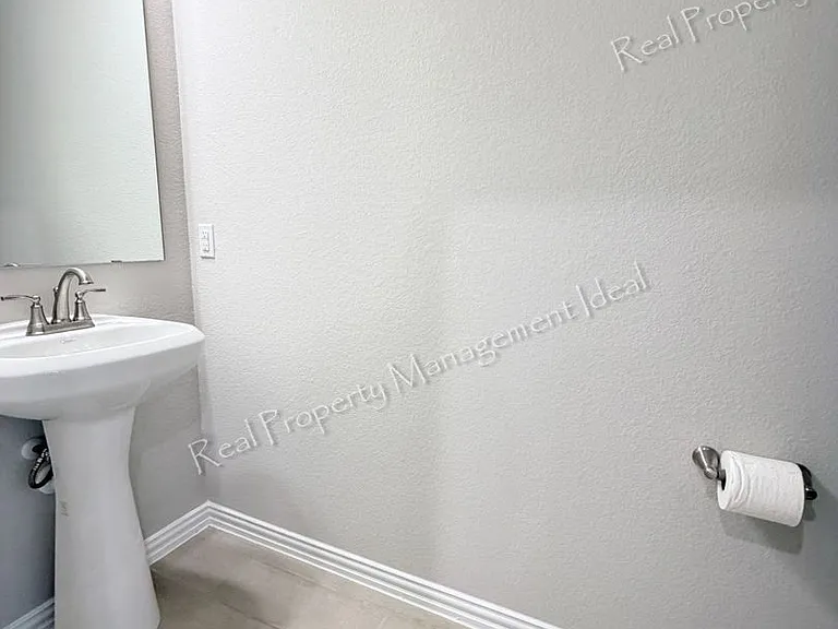 2871 Baneberry Ln — Photo 9