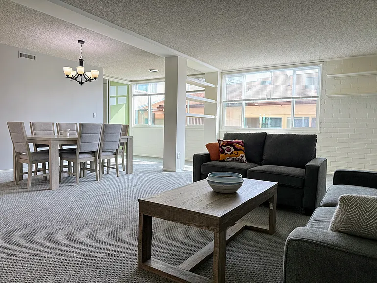 540 Kelton Ave #204 — Photo 1