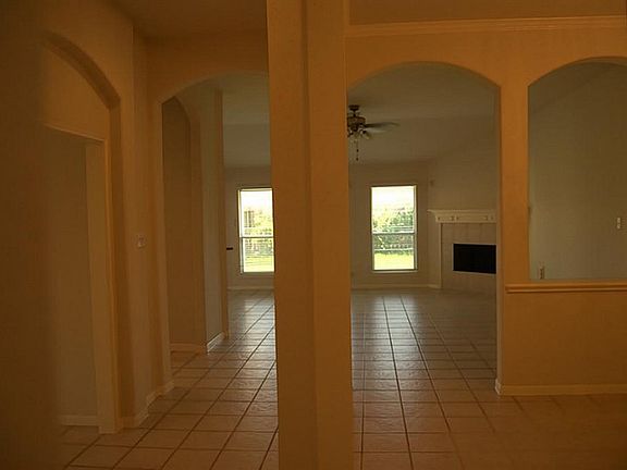 3rd image of 15915 Wilmington Park Ln