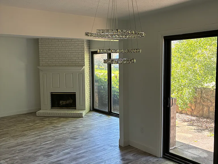 3421 Burrwood Dr #26 — Photo 6