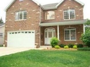 701 S Swain Ave, Elmhurst, IL 60126