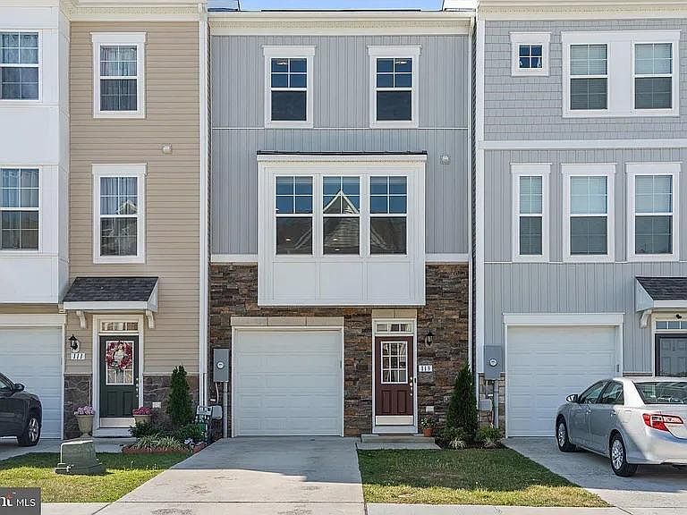1st image of 113 Alderman Way