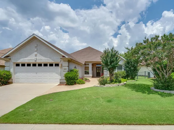 10808 Southerland Dr, Denton, TX 76207