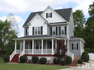 856 Ruth Cir, Fuquay Varina, NC 27526