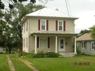 515 8th St, Shenandoah, VA 22849
