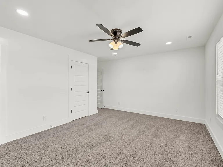 352 Front Ridge Cir — Photo 19