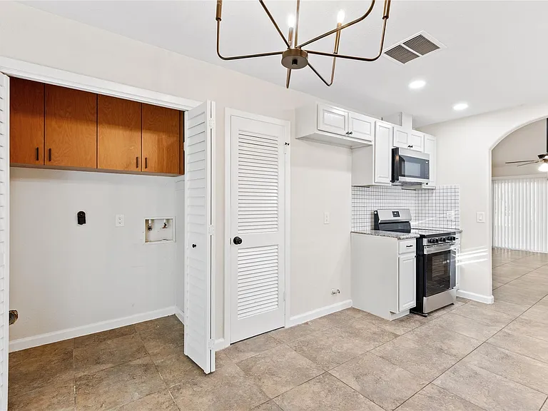 9308 Tooley Dr — Photo 13