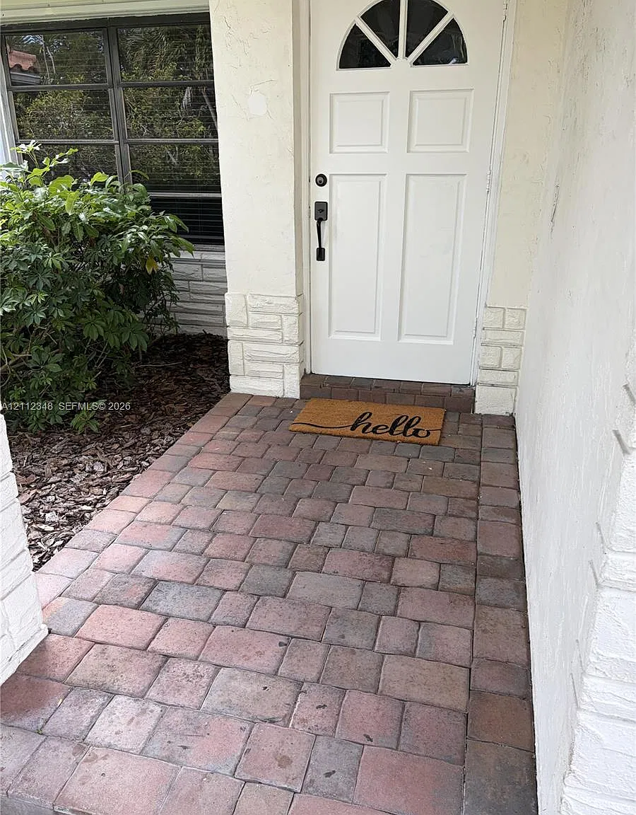 3 bed, 1865 sqft, $3,650 — Photo 4