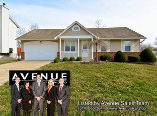 22 Royal Oaks Dr, O'Fallon, MO 63366