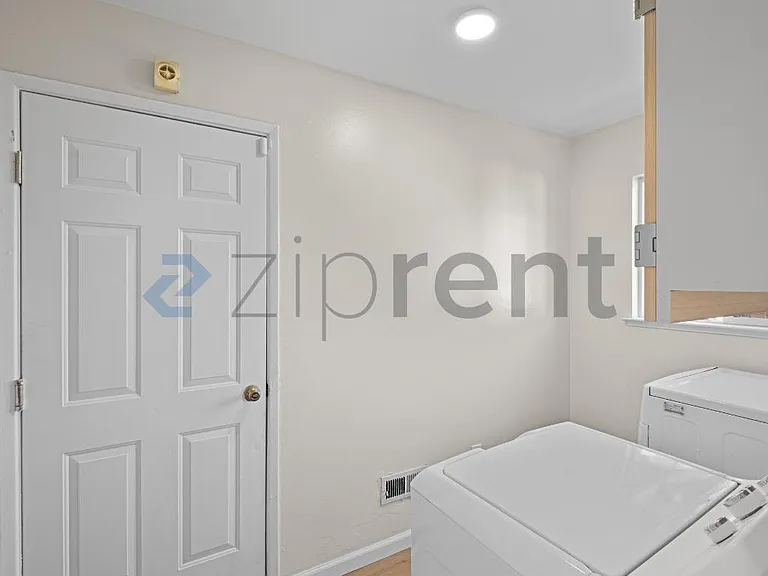 1471 Valenzuela Ct — Photo 15