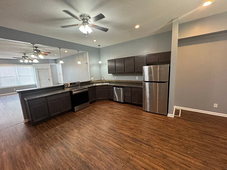 7200 Virginia Ave — Photo 5