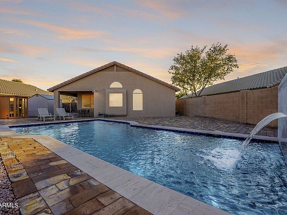 4th image of 4862 E Cherry Hills Dr