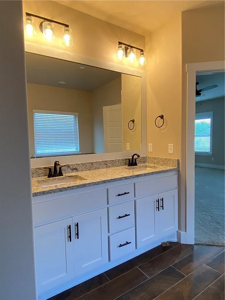 3607 SW Carter Road - 1 — Photo 3