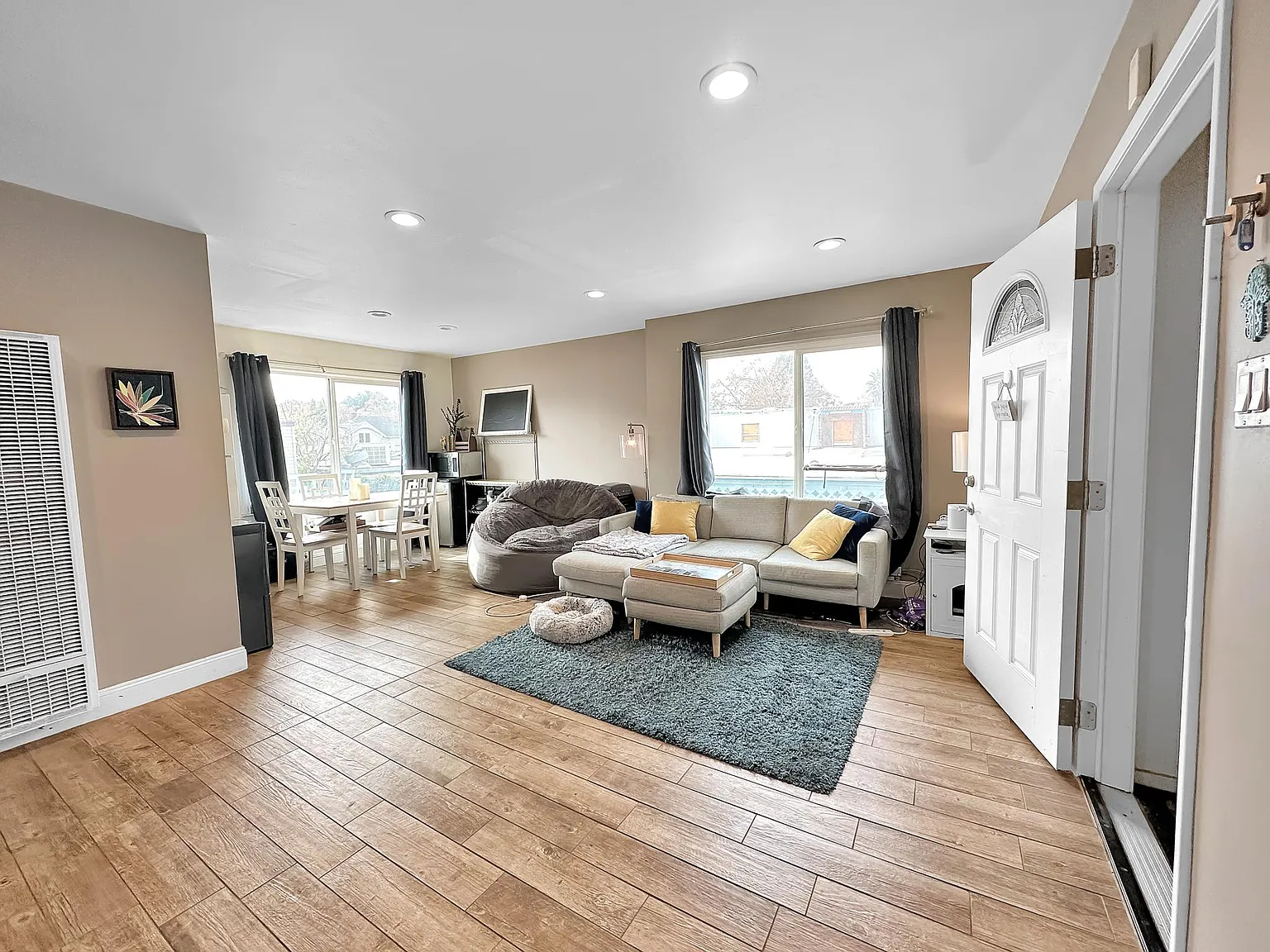 2 bed, 758 sqft, $2,895 — Photo 4